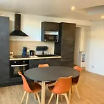 T2 Moderne Et Calme - Face Gare & Proche Centre Apartment *