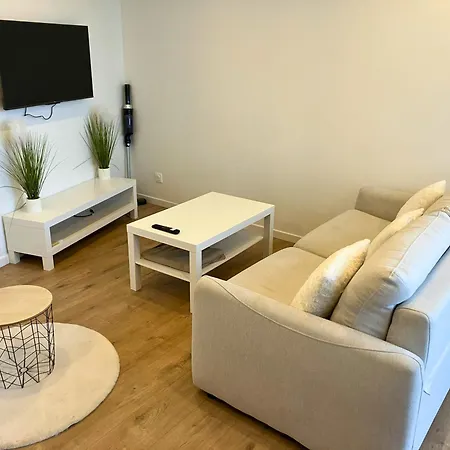 Apartamento T2 Calme à 2 Min De La Gare - Idéal Séjours Pros *