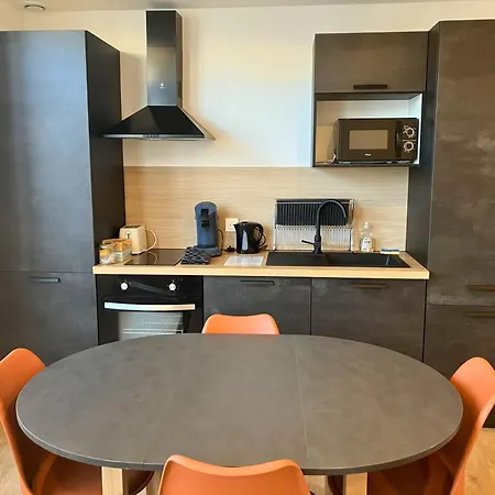 T2 Moderne Et Calme - Face Gare & Proche Centre Διαμέρισμα *