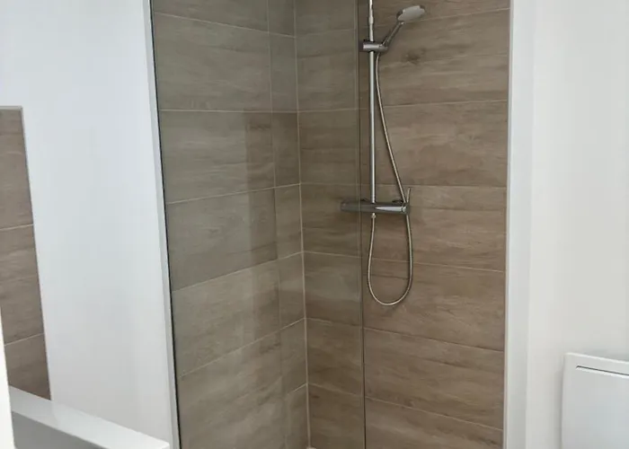 Apartamento T2 Calme à 2 Min De La Gare - Idéal Séjours Pros