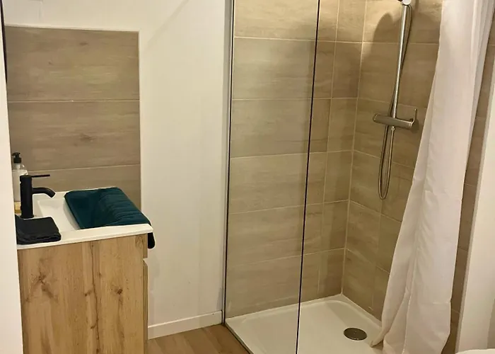 Apartamento T2 Calme à 2 Min De La Gare - Idéal Séjours Pros