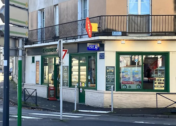 T2 Calme à 2 Min De La Gare - Idéal Séjours Pros * Châtellerault