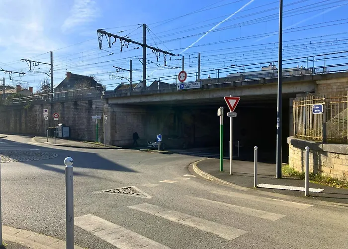 T2 Calme à 2 Min De La Gare - Idéal Séjours Pros * Châtellerault